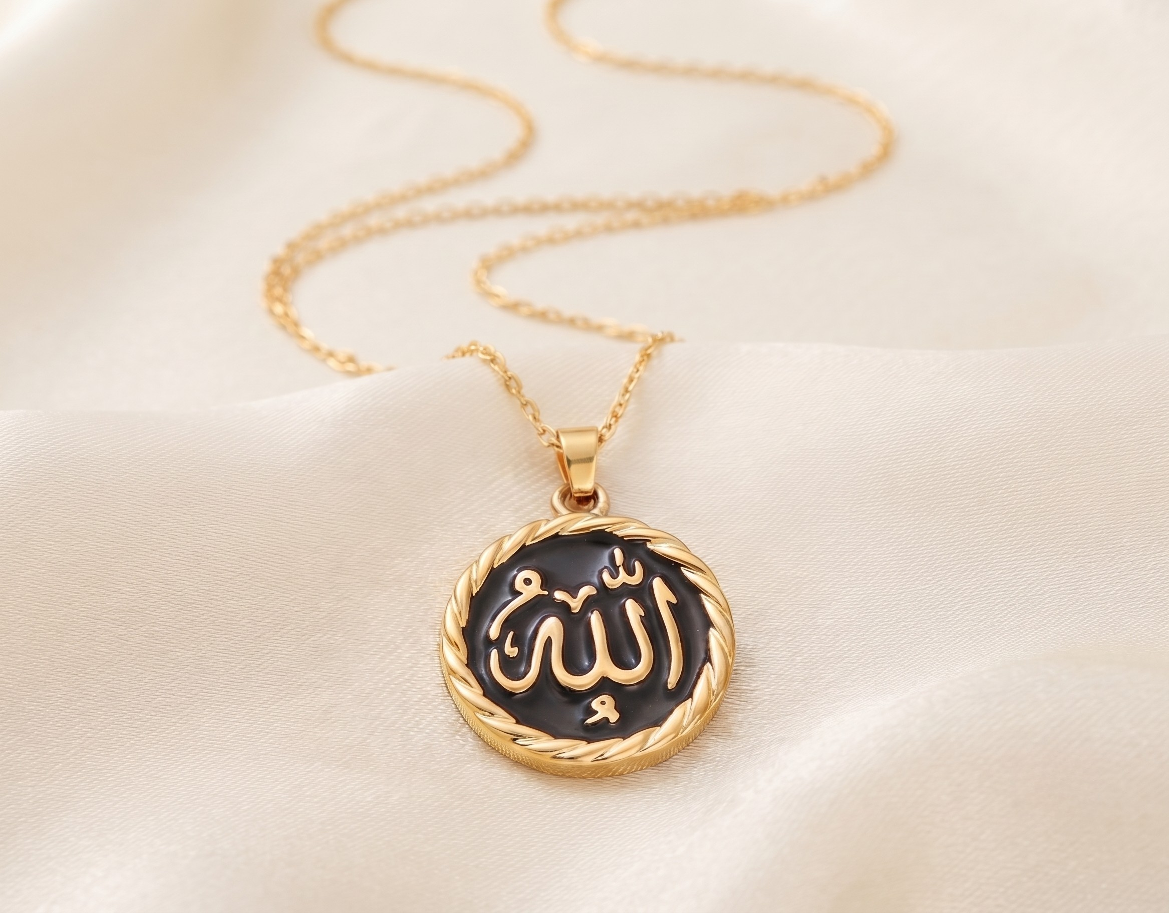 18K Gold Plated Necklace Luxury Pendant Necklace for Women
