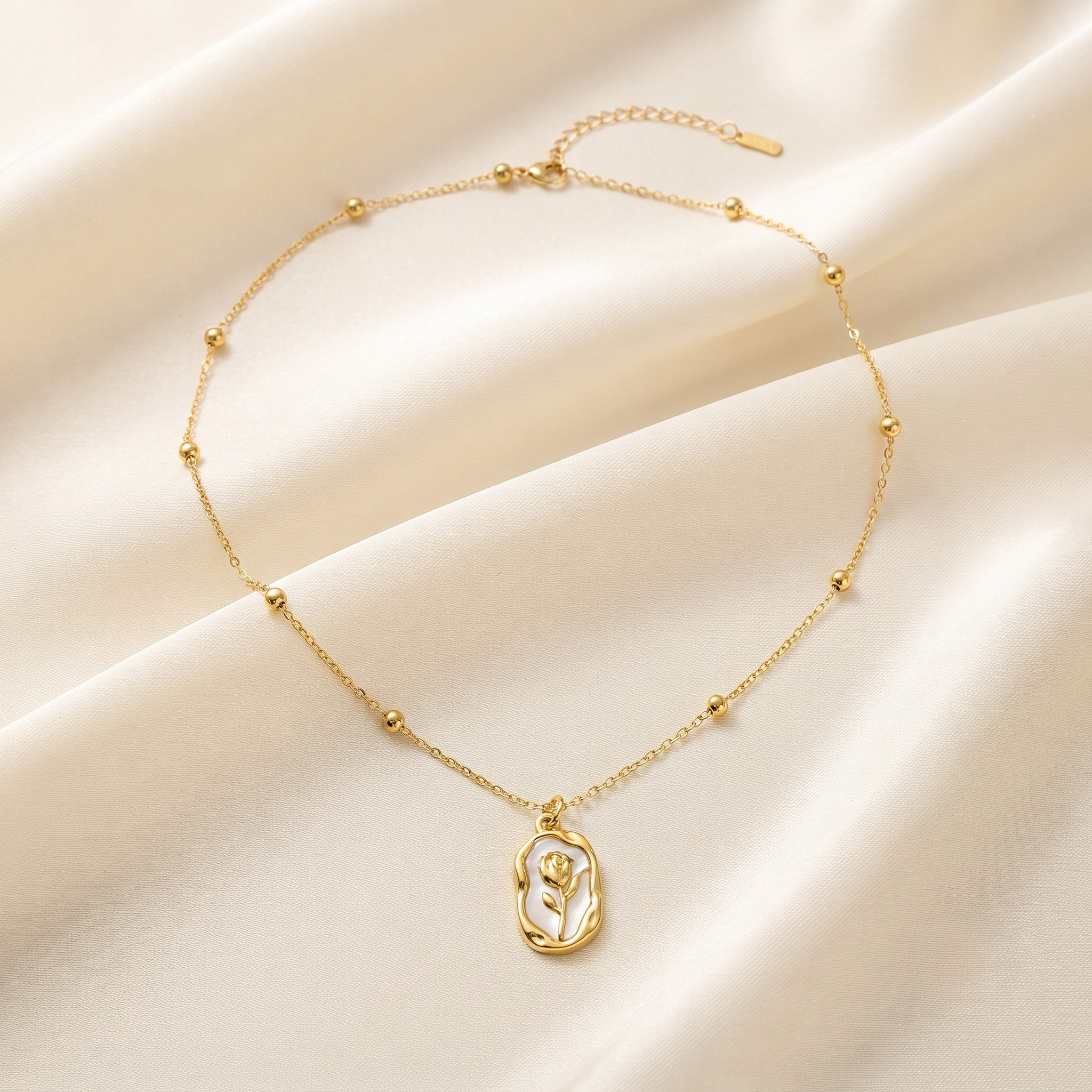 Ivory Creamy Pendant
